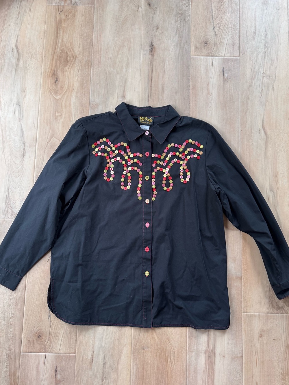 Vintage Bob Mackie Wearable Art Buttons Shirt Size XL